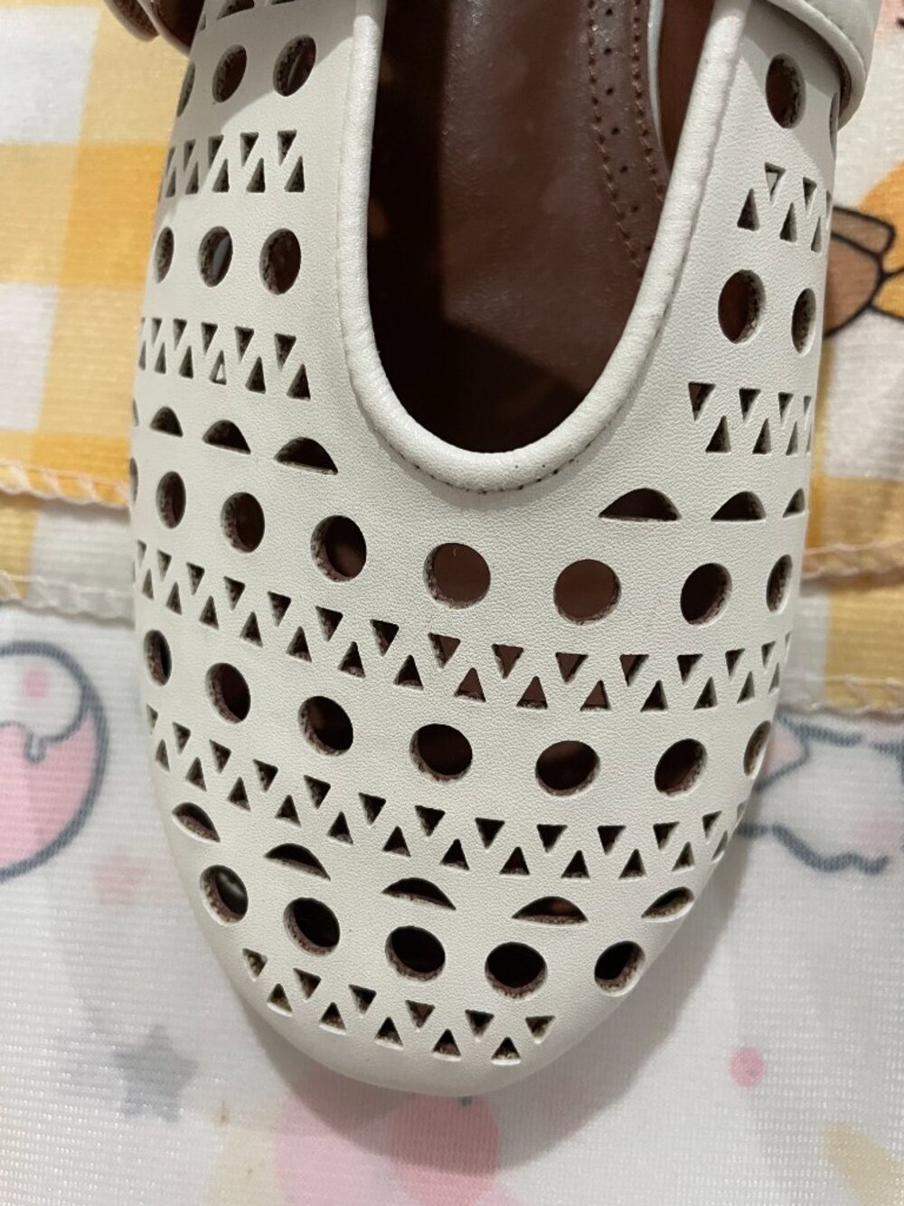 ALAÏA White Cut-Out Mary Jane Ballet Flats - Picture 3 of 11